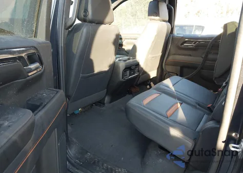 2024 GMC Sierra 1500 4Wd Short Box At4 z USA, uszkodzony, nr VIN 1GTUUEE84RZ110821